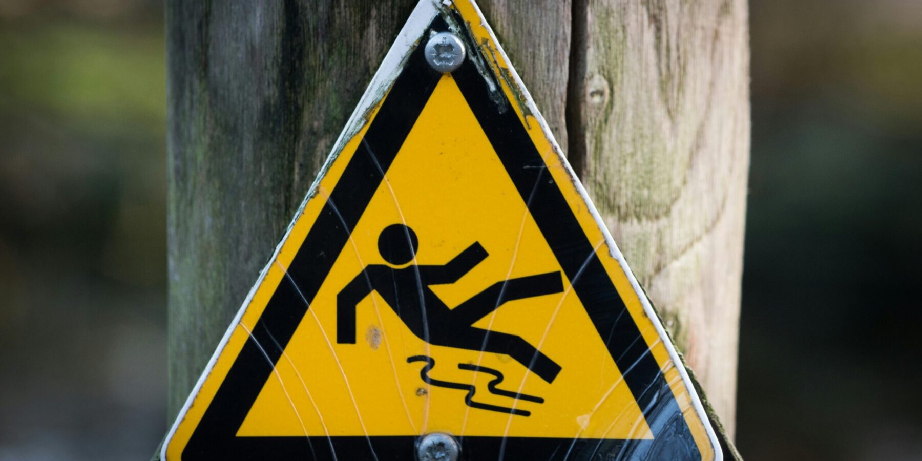 slip and fall sign
